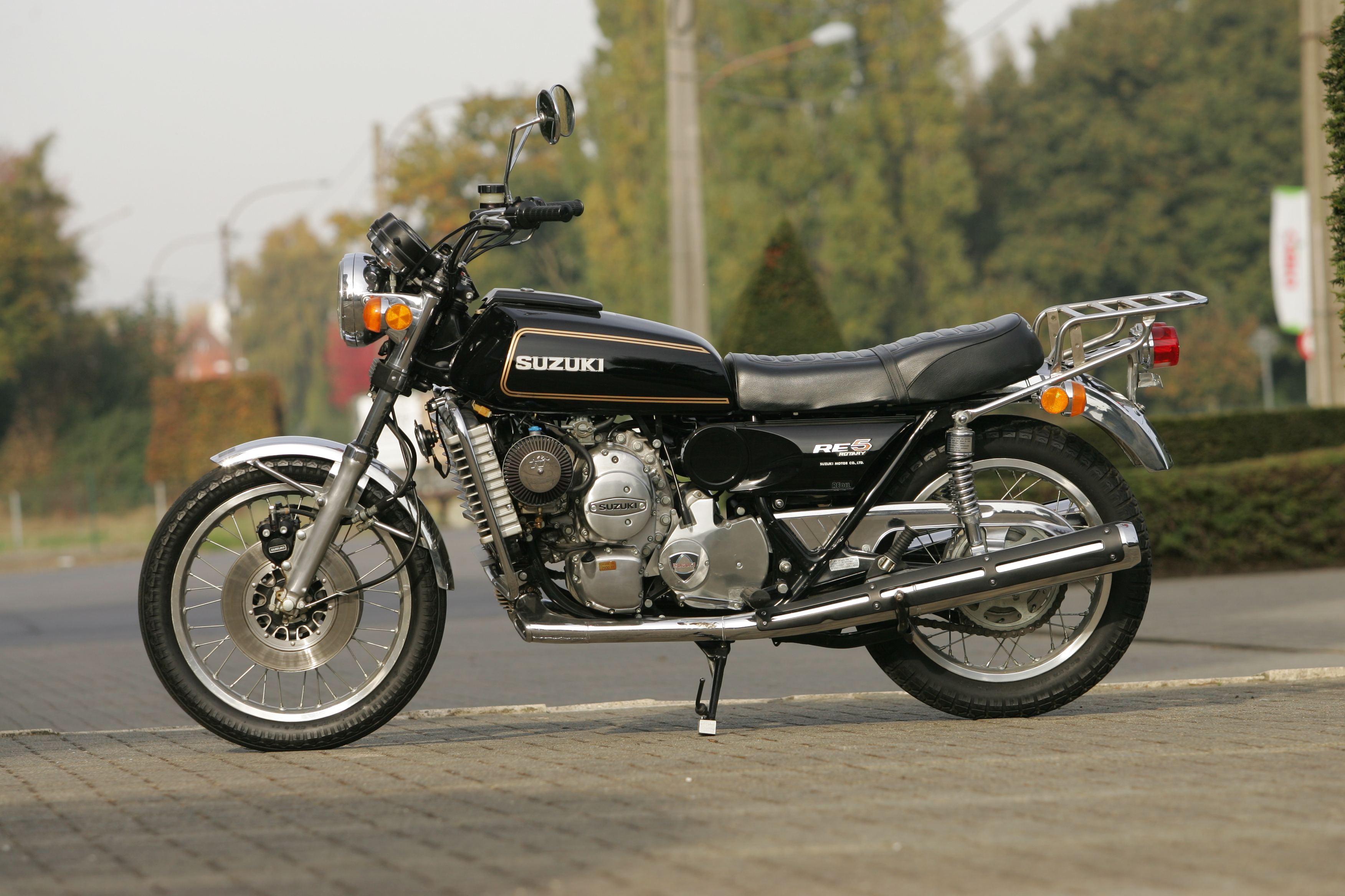 Suzuki RE5 1977