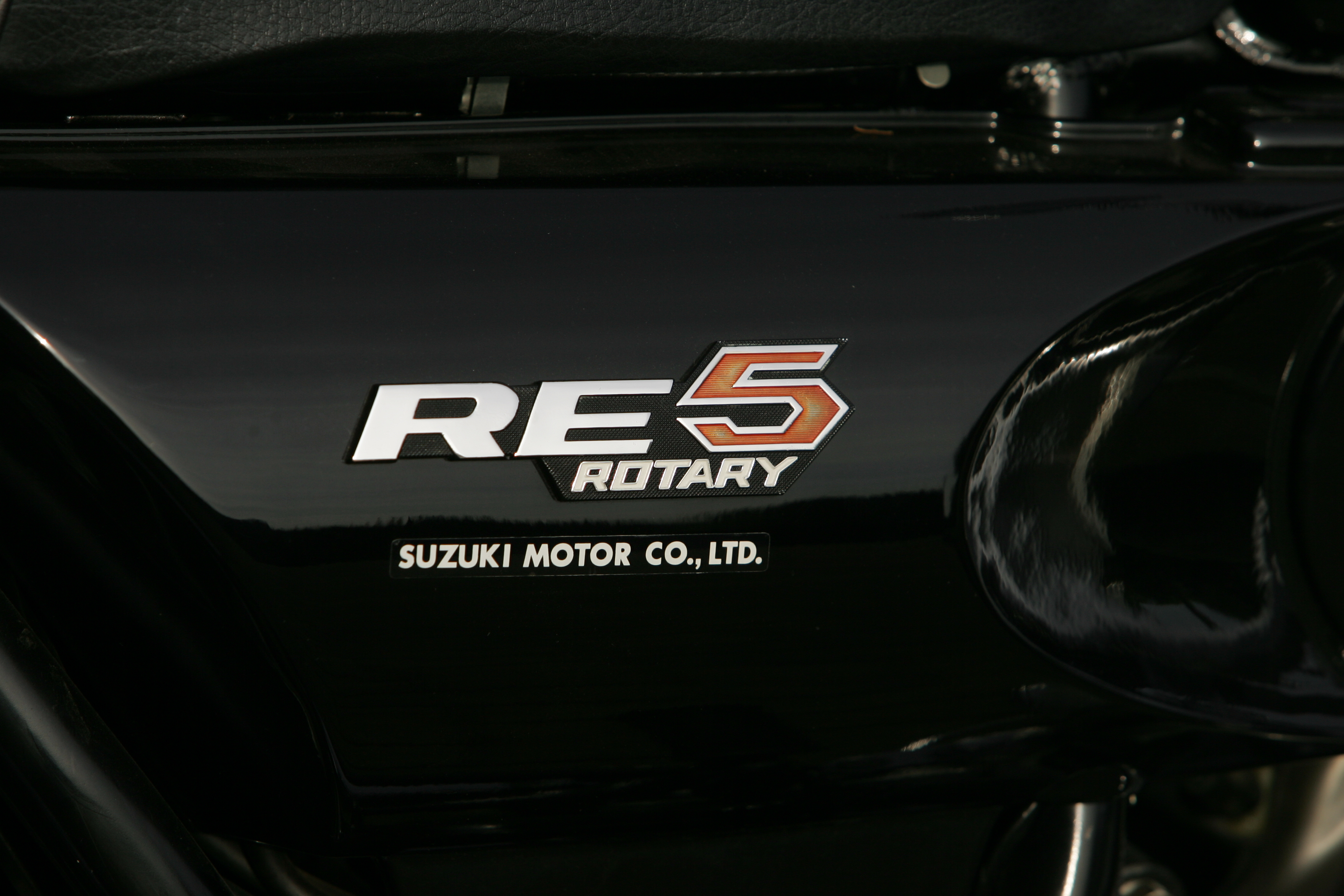 Suzuki RE5 1977