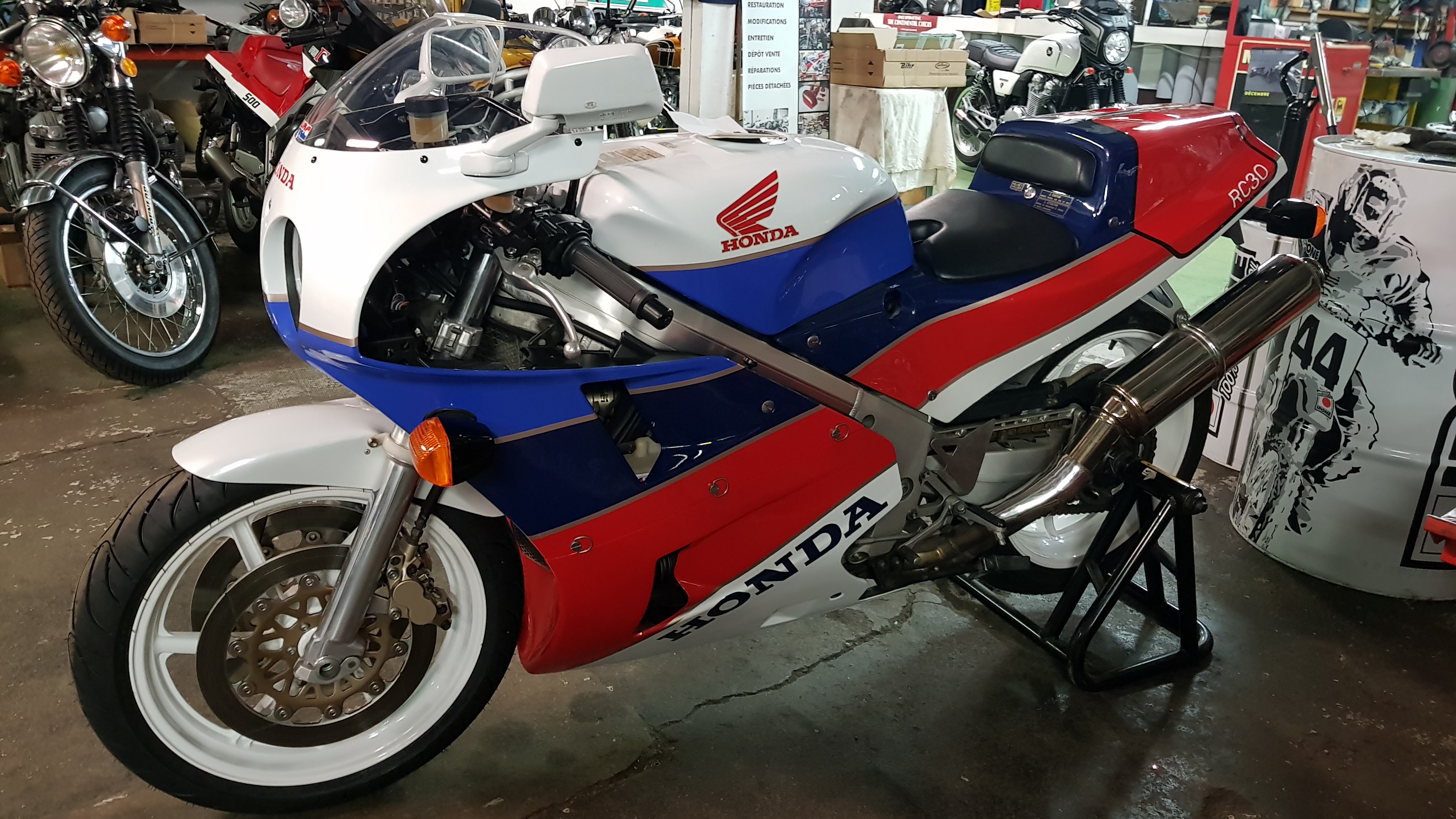 Honda VFR750R RC30 1989