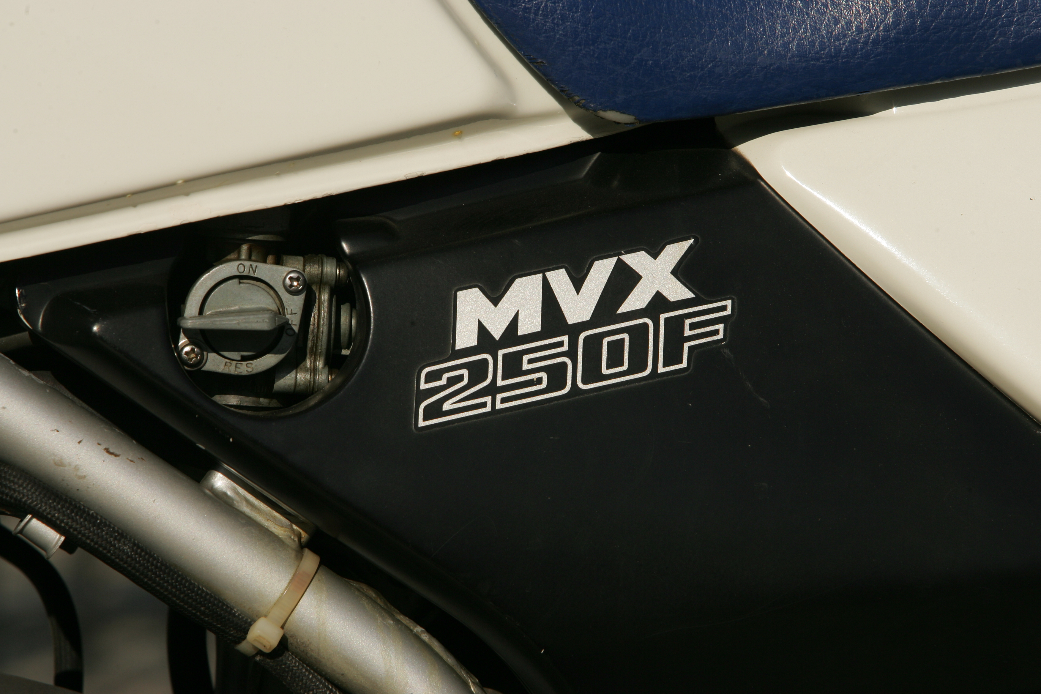 Honda MVX250F