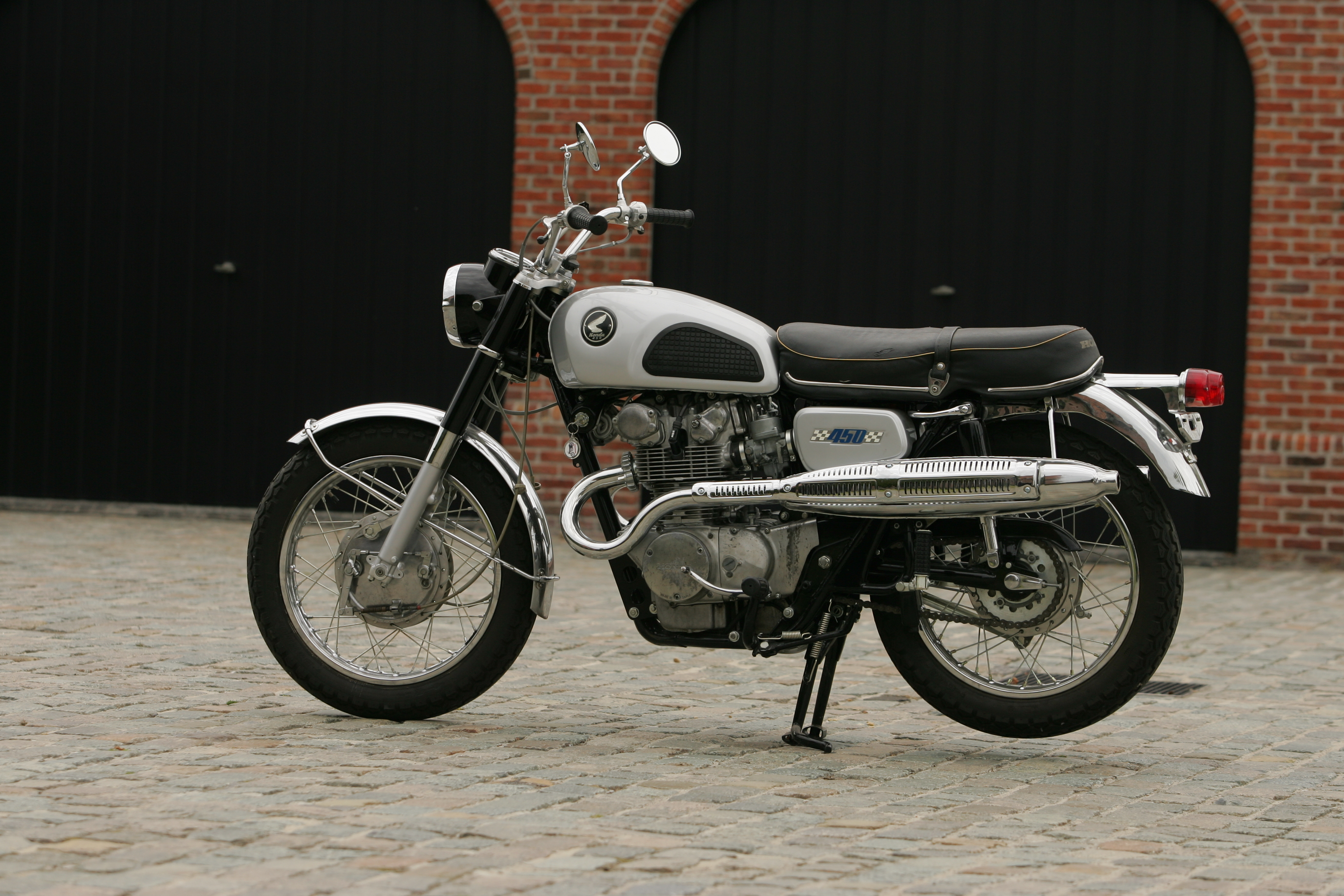 Honda CB 450 D