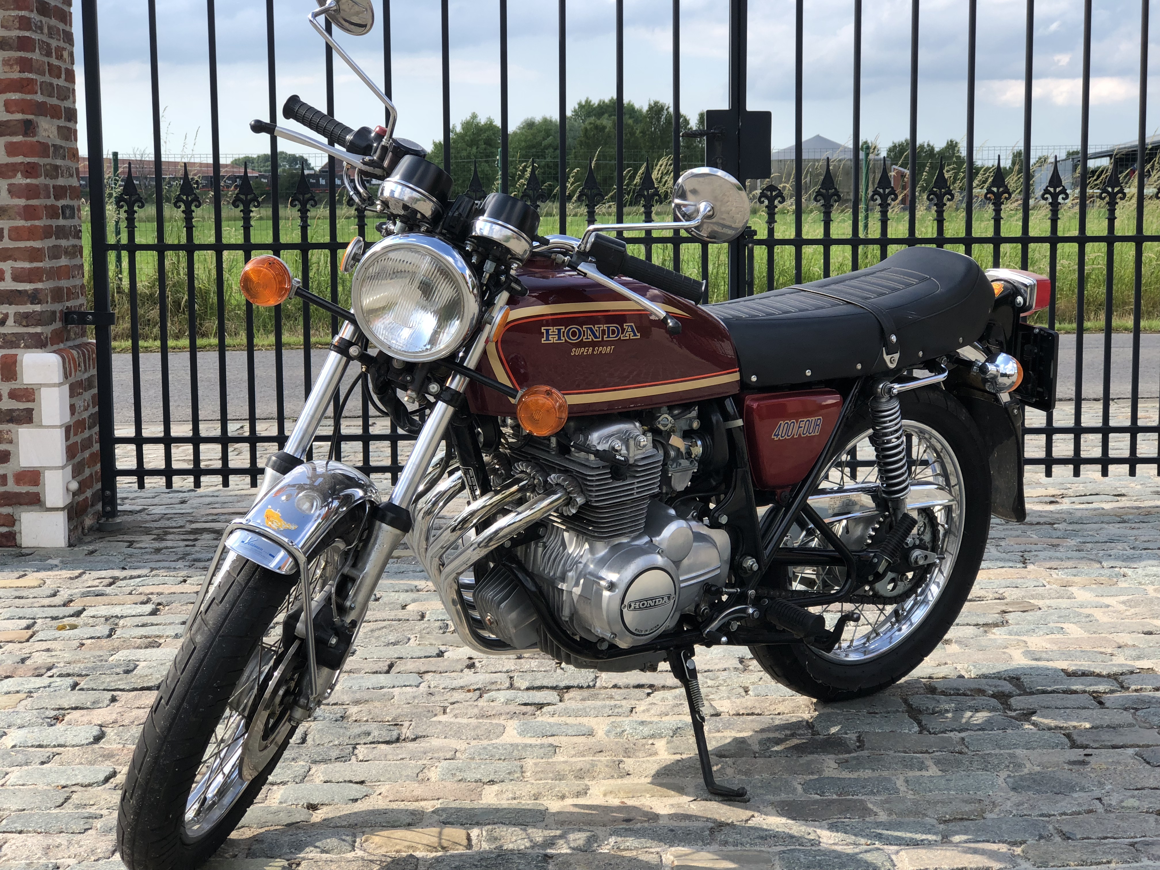 Honda CB 400F